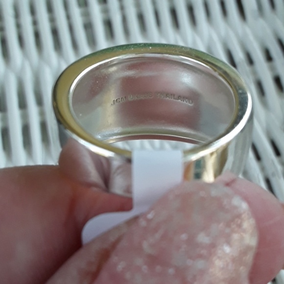 NWT Crystal-ogy Silver and Clear Crystal Ring - Picture 7 of 8